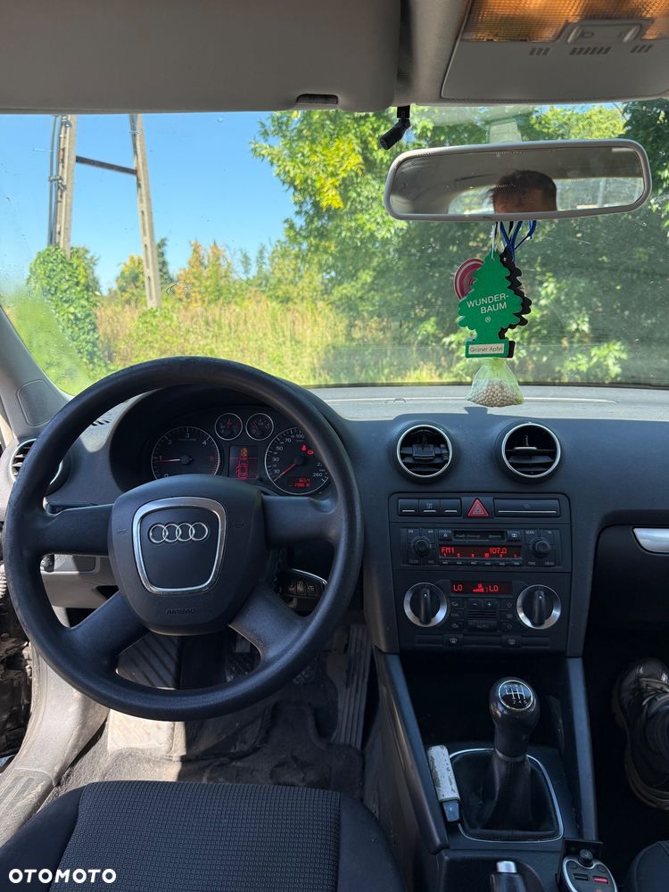 Audi A3 Sportback 2.0 TDI DPF Ambiente - 12