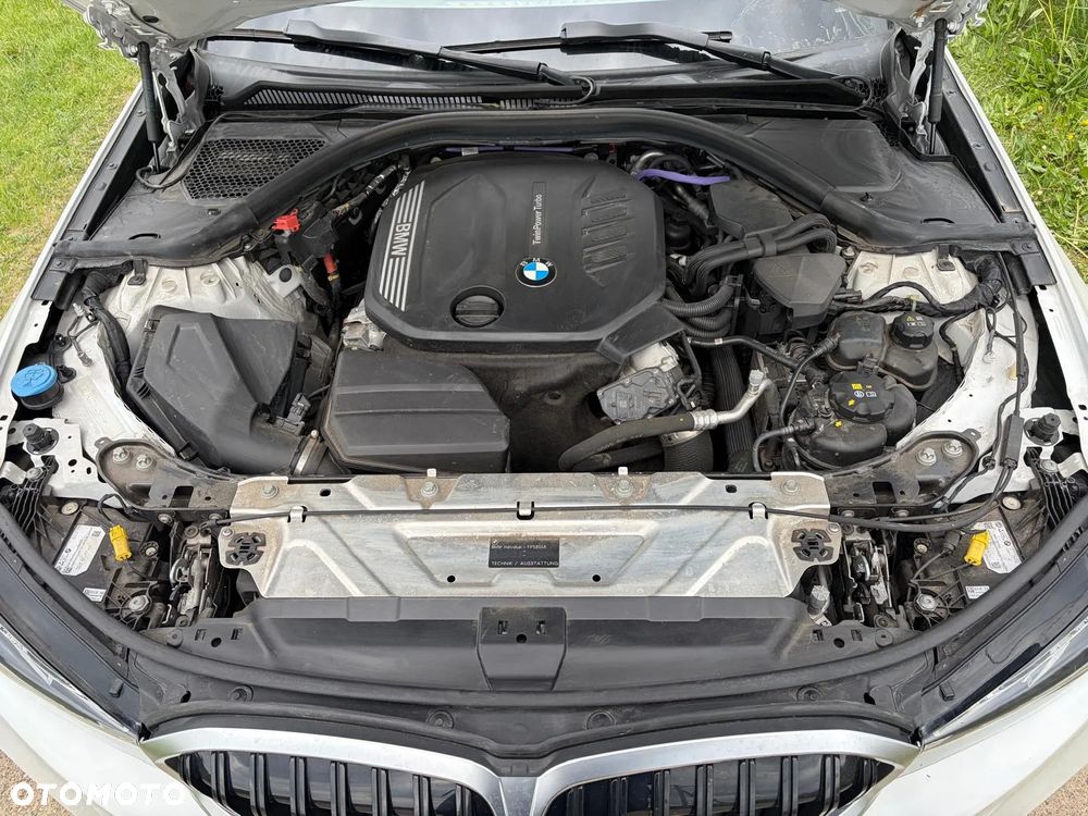 BMW Seria 3 320d Edition Luxury Line Purity - 9