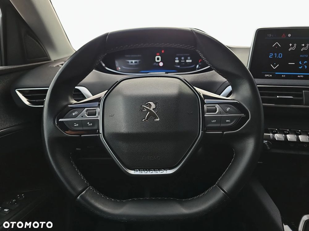 Peugeot 3008 1.2 PureTech Allure S&S - 17