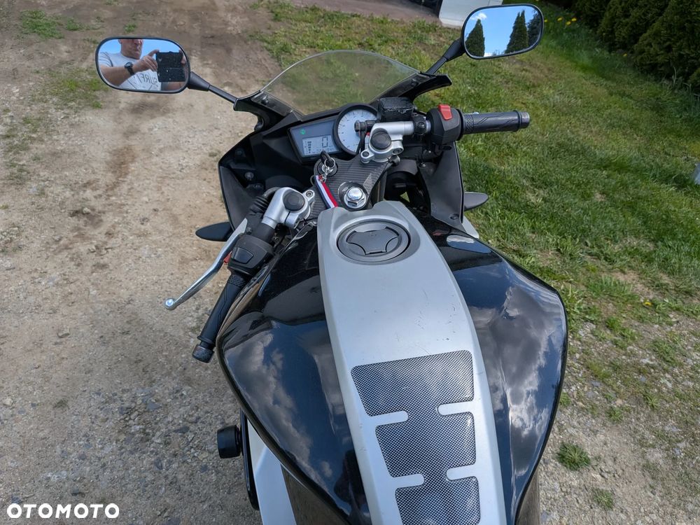 Yamaha YZF - 7