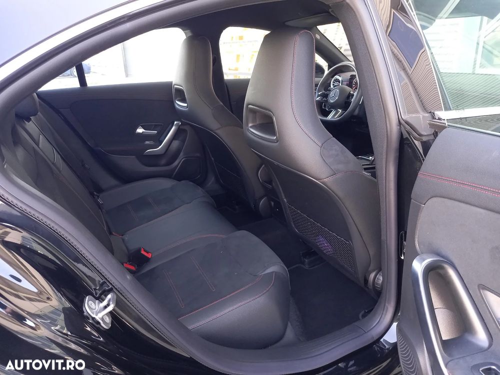 Mercedes-Benz CLA 180 7G-DCT - 15