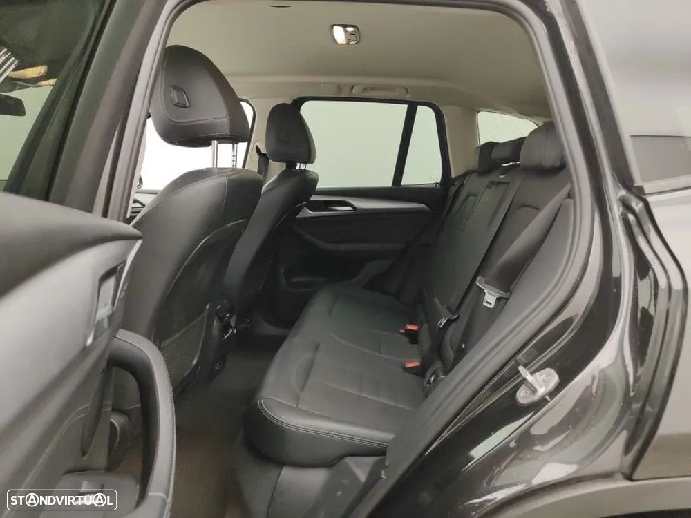 BMW X3 30 e xDrive Line Luxury - 11