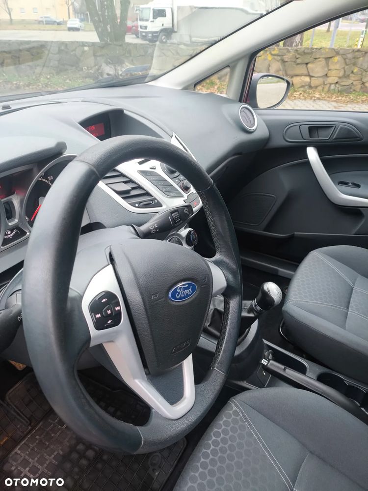 Ford Fiesta 1.6 Ti-VCT Titanium - 21