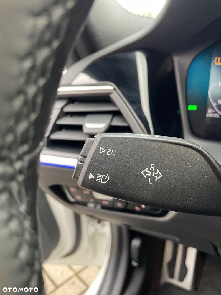 BMW Seria 3 320d M Sport sport - 31