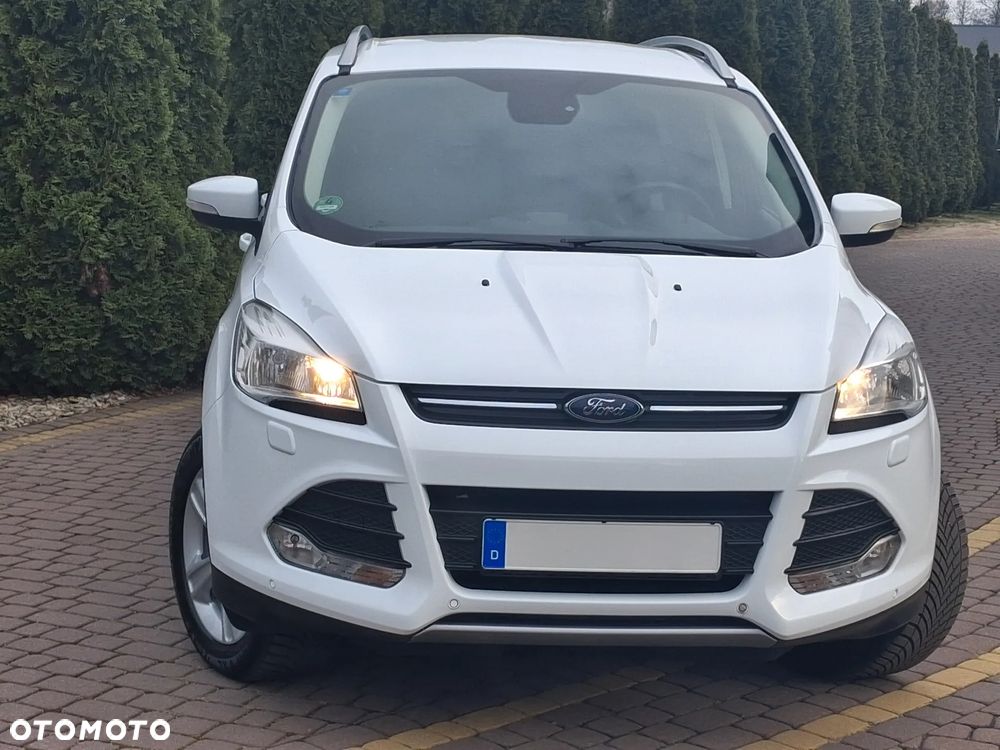 Ford Kuga 2.0 TDCi 4x4 Titanium - 4
