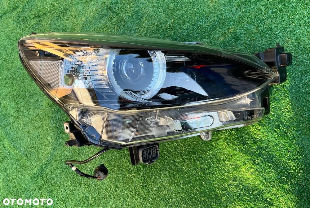 MAZDA 2 2020 2024 Lampa prawa prawy reflektor FULL LED M7 D43N51030 - 5