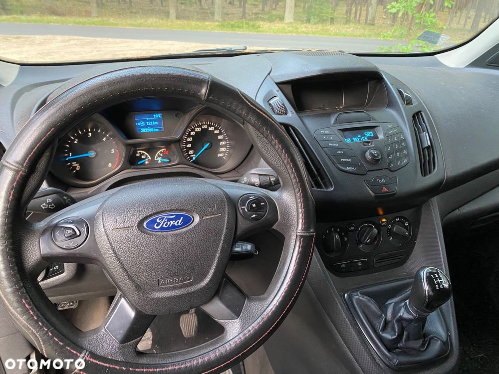 Ford Transit connect - 5