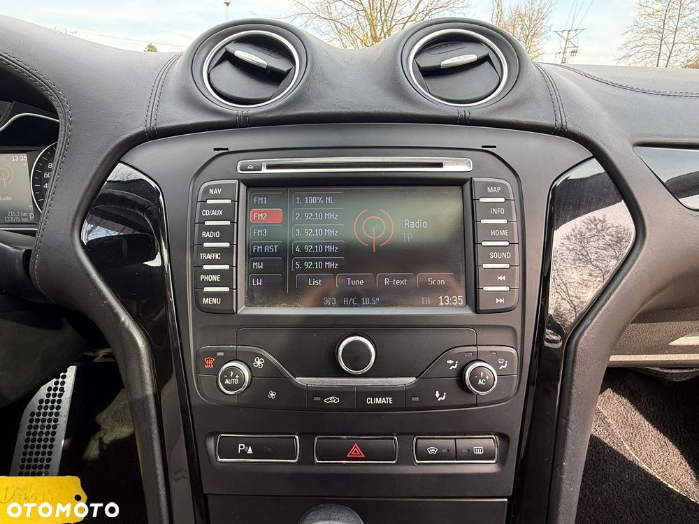 Ford Mondeo 2.0 EcoBoost Business Edition - 28