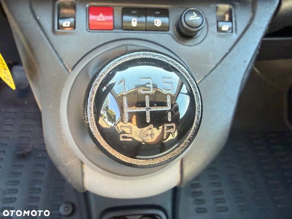 Peugeot PARTNER - 20