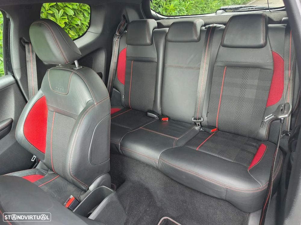 Peugeot 208 GTI 200 THP - 15