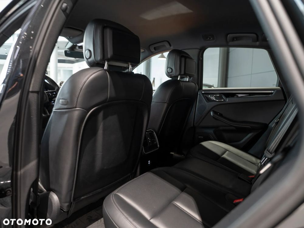 Porsche Macan S - 32