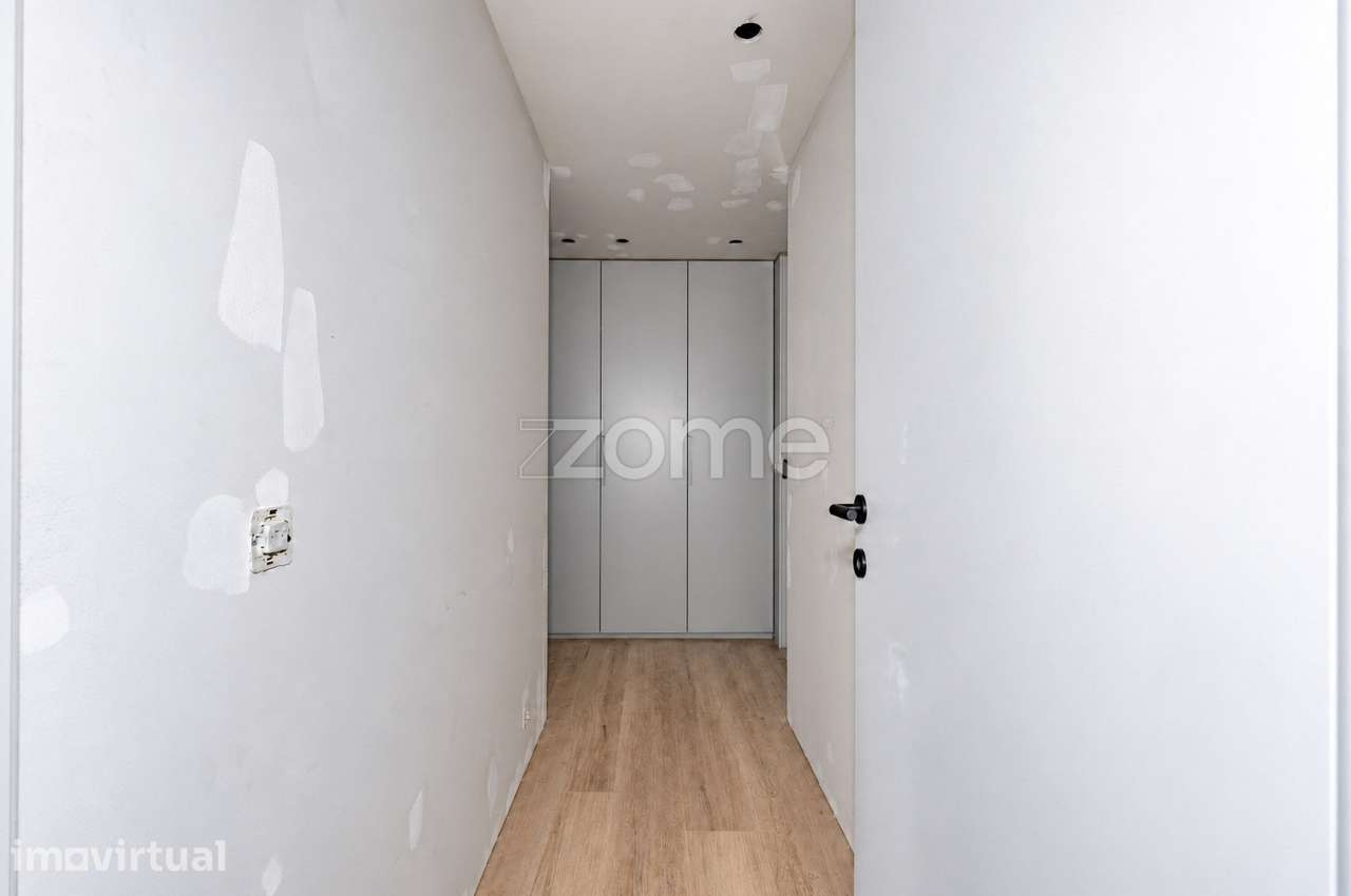 Apartamento T3 Novo de Gaveto com Varanda Generosa e Garagem - Braga - Grande imagem: 4/30