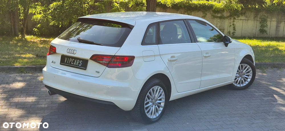 Audi A3 Sportback 1.6 TDI Attraction - 12