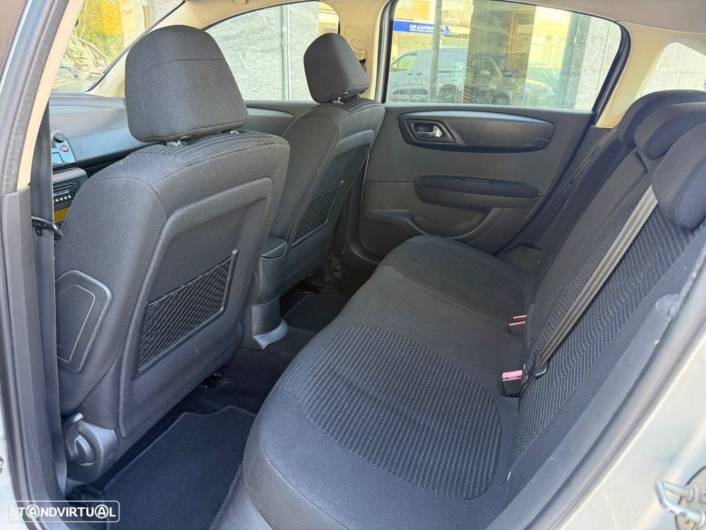 Citroën C4 1.6 HDi 110 SX Pack - 26