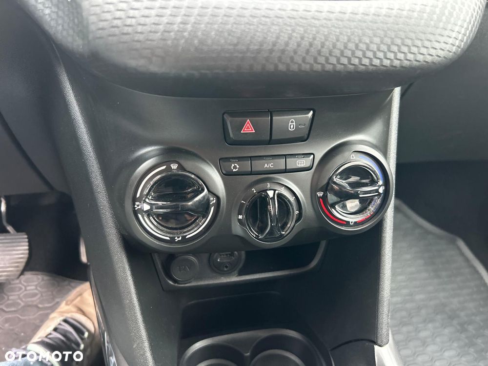 Peugeot 2008 1.6 BlueHDi Style - 31