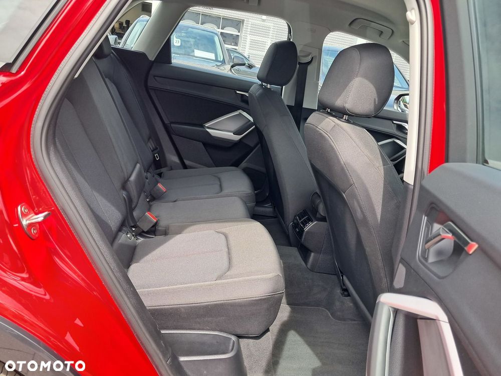 Audi Q3 - 21