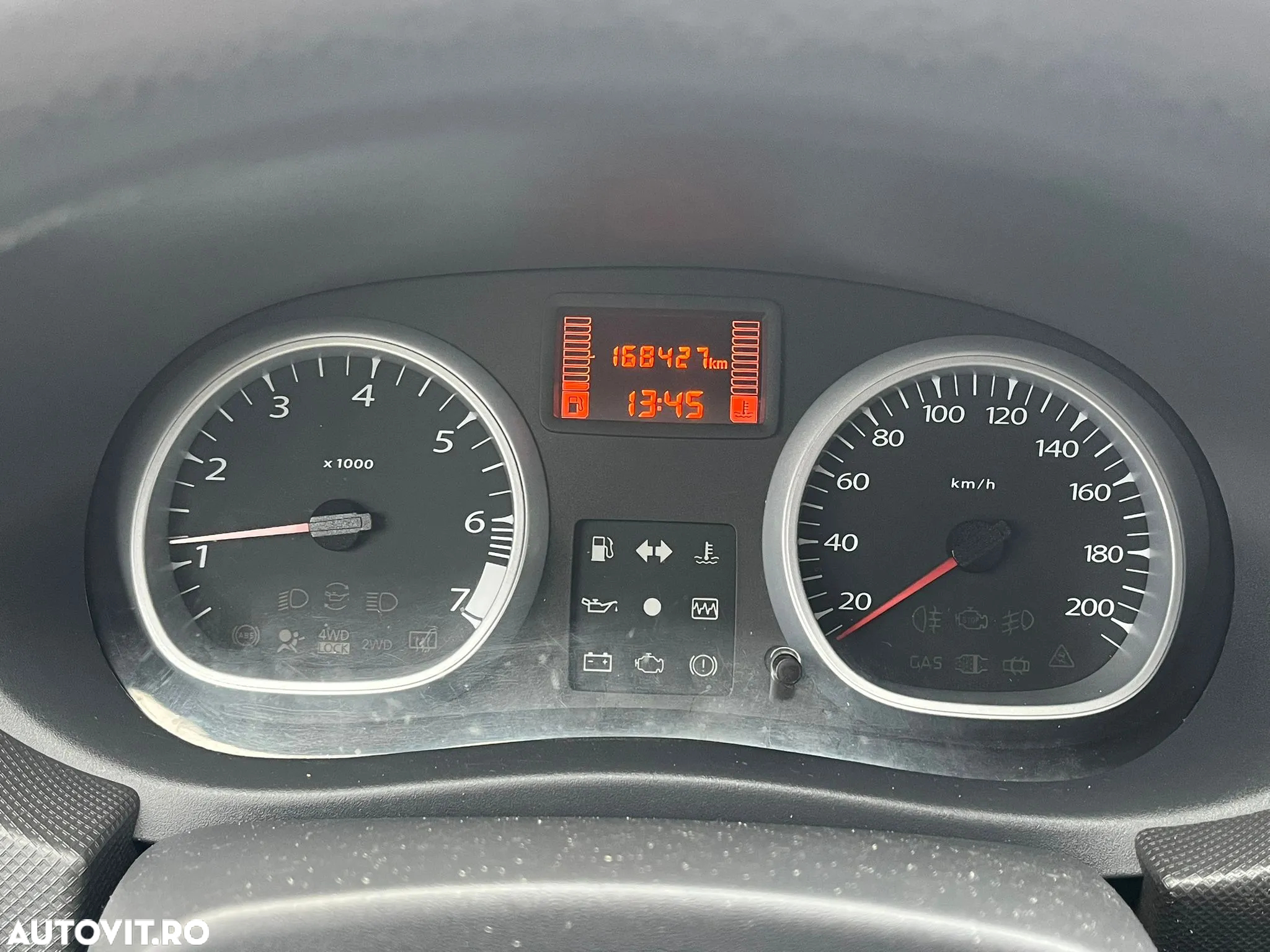 Dacia Duster 1.6 4x2 Laureate - 9