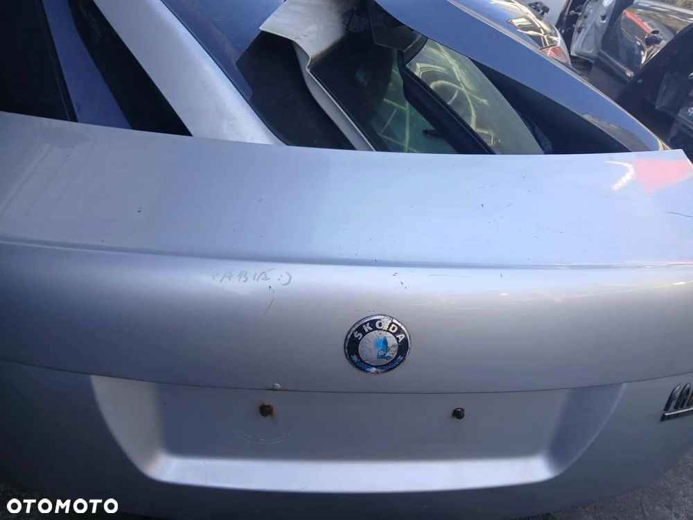 Skoda Fabia I sedan klapa bagażnika - 2