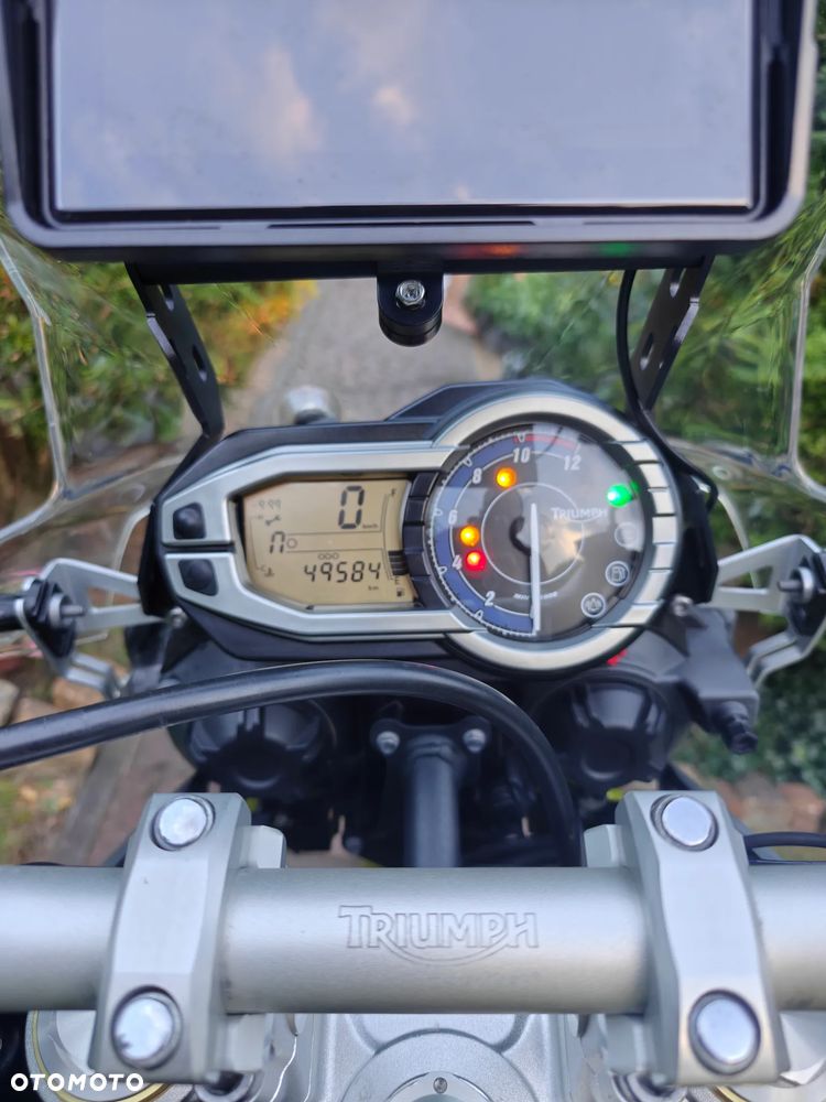 Triumph Tiger - 8