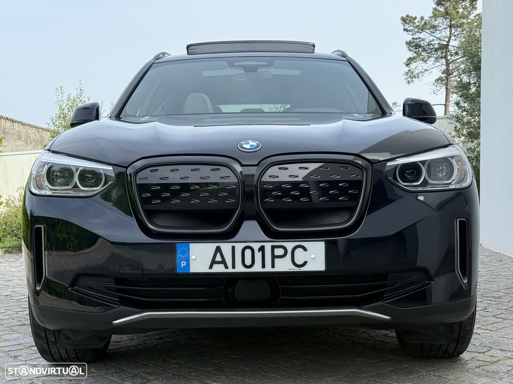 BMW iX3 Impressive - 4