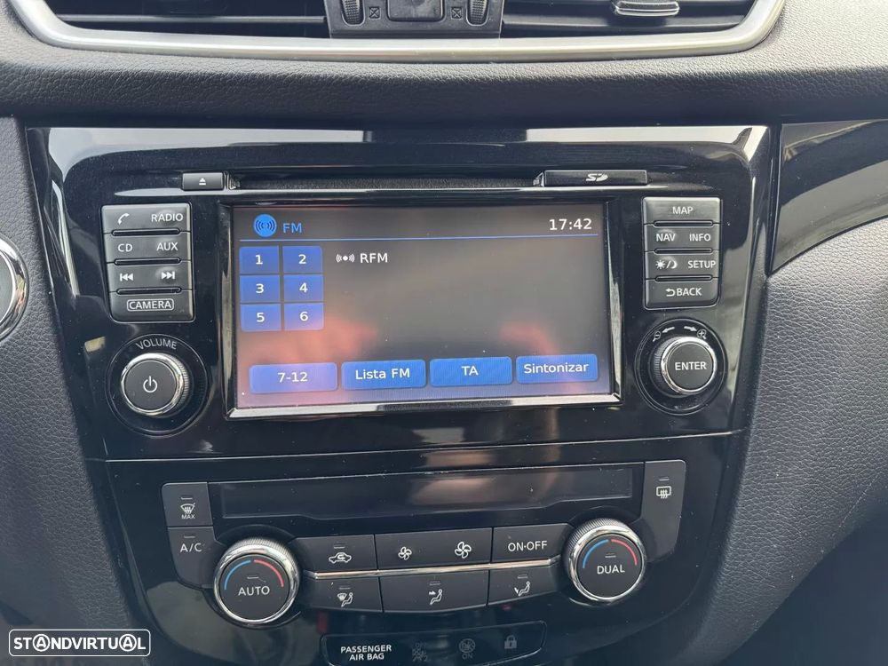 Nissan Qashqai 1.5 dCi N-Connecta - 13