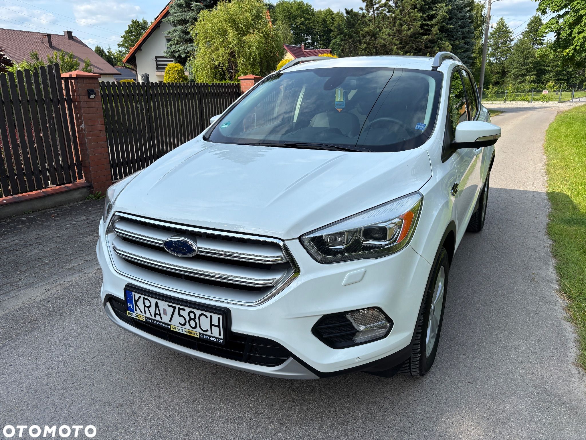 Ford Kuga 1.5 EcoBoost 2x4 Titanium - 1