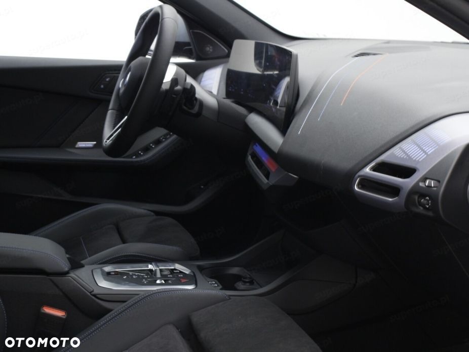 BMW Seria 1 120 mHEV - 14