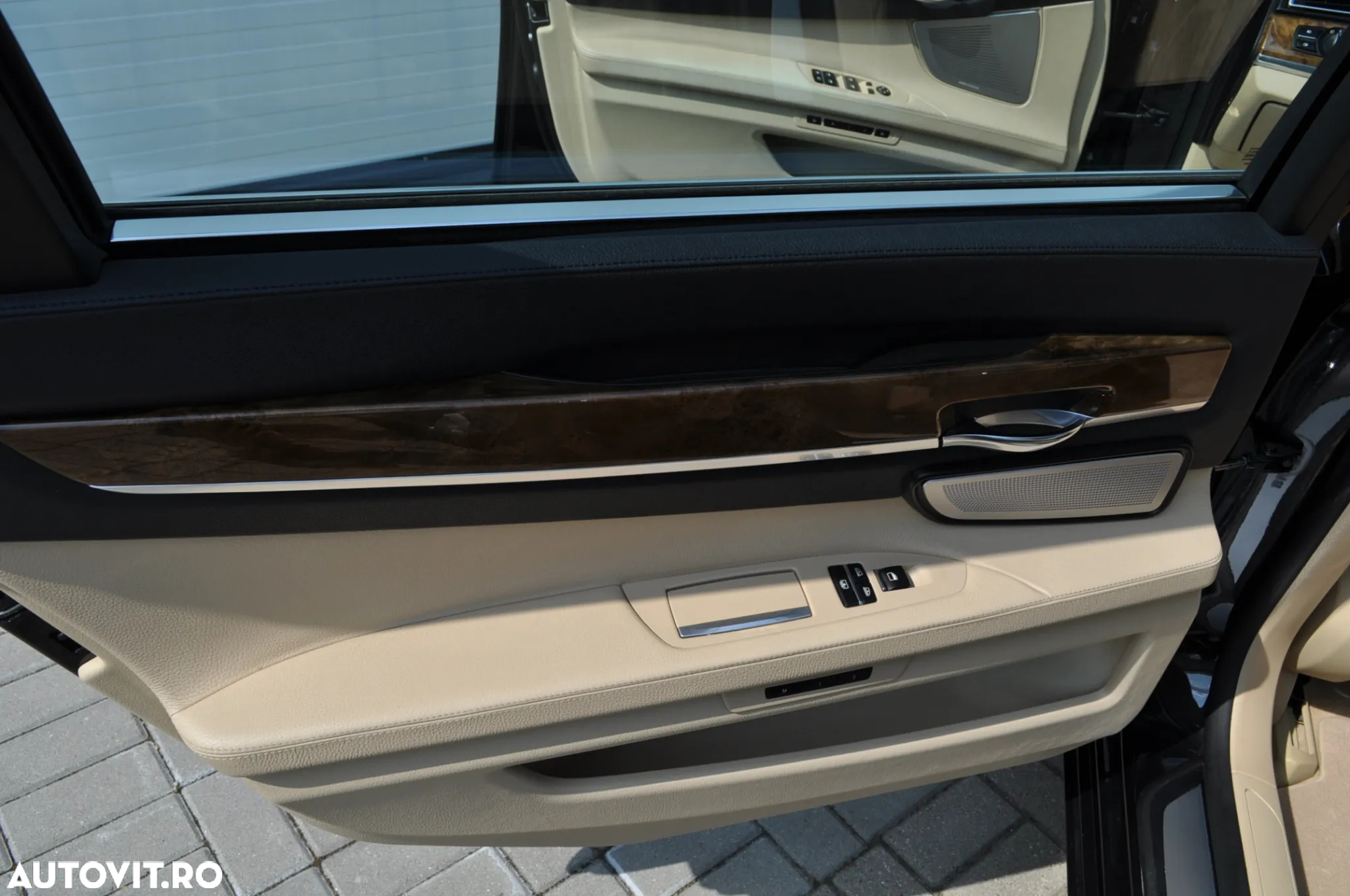 BMW Seria 7 750Ld xDrive - 16