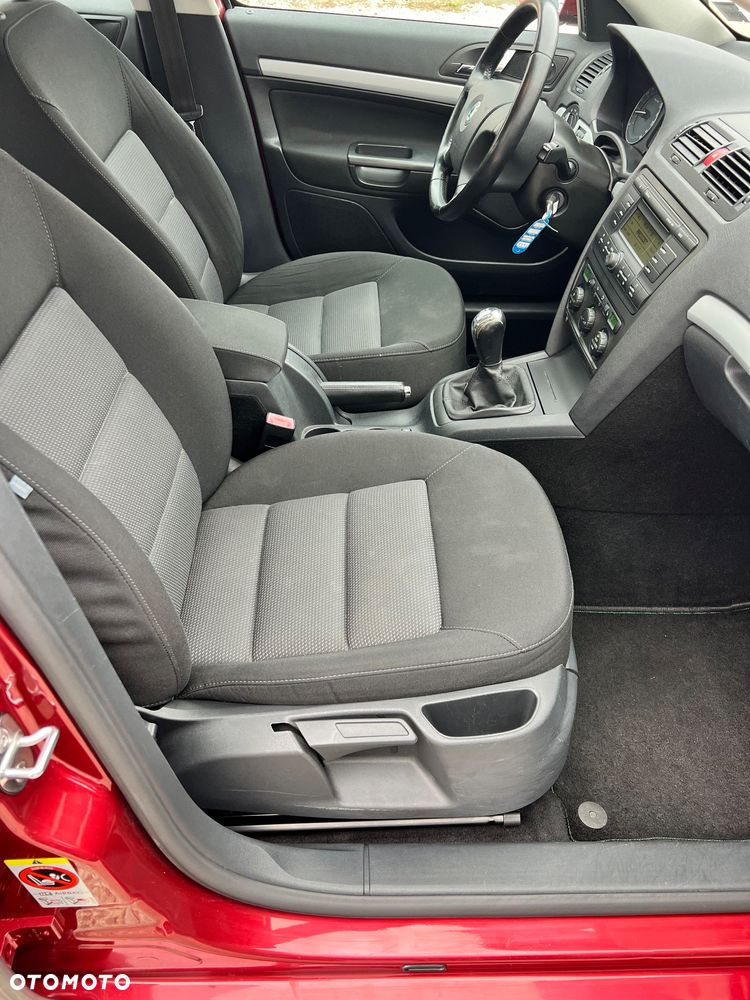 Skoda Octavia 1.6 Team Edition - 19