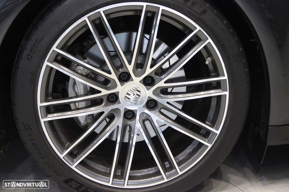 Porsche Panamera Sport Turismo 4 E-Hybrid Platinum Edition - 5