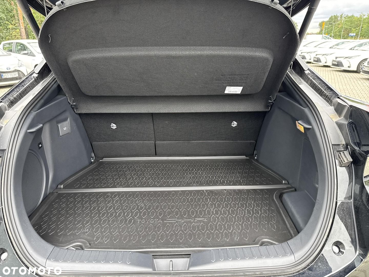 Toyota C-HR - 12