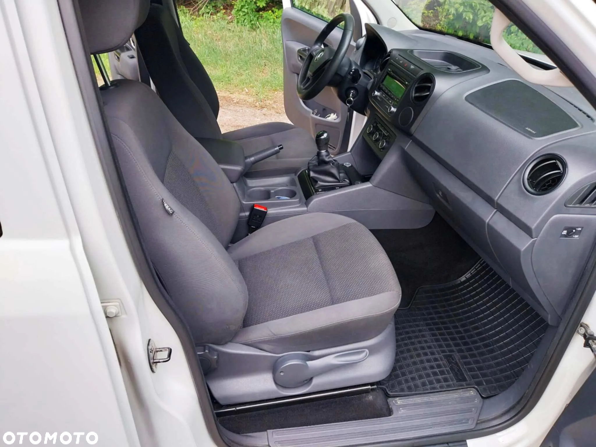Volkswagen Amarok - 13