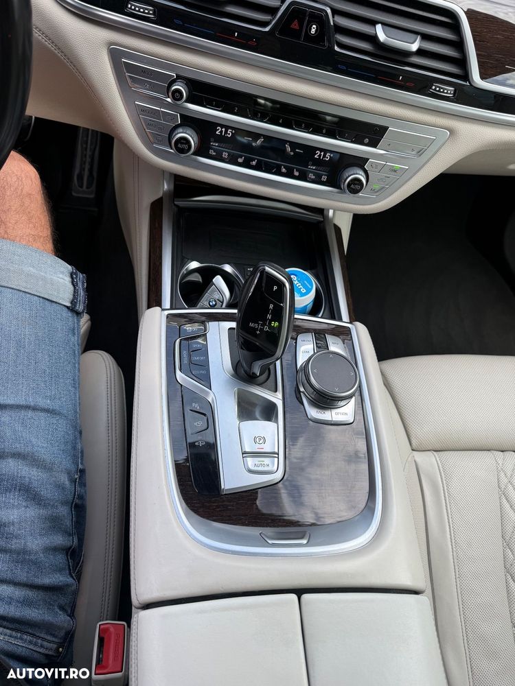 BMW Seria 7 730d xDrive - 9