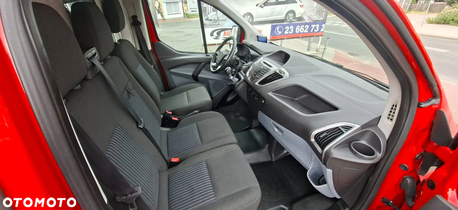 Ford Transit Custom - 8