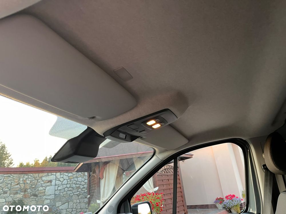 Renault Trafic - 29