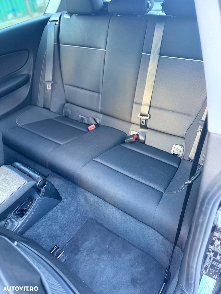 BMW Seria 1 116i - 11