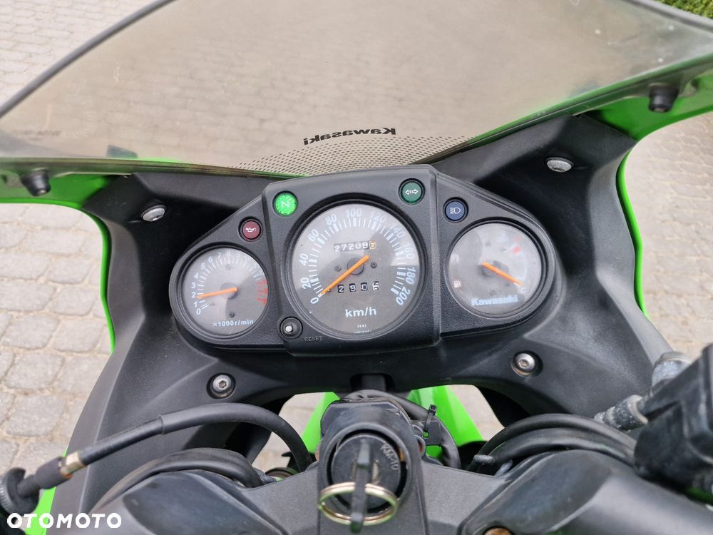 Kawasaki Ninja 250R - 7