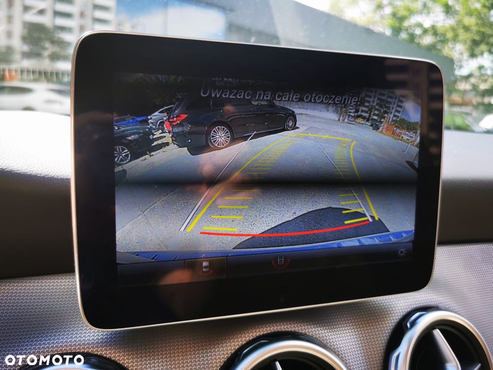 Mercedes-Benz GLA 250 7G-DCT UrbanStyle Edition - 21