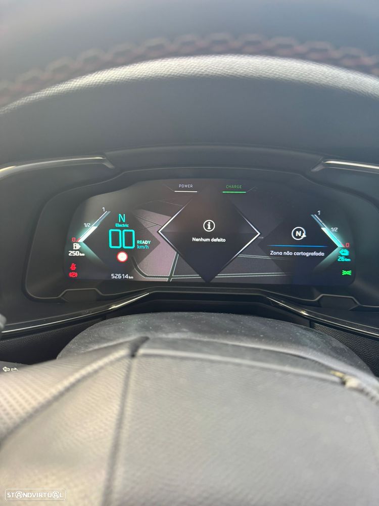 DS DS7 Crossback E-Tense Performance Line EAT8 - 9