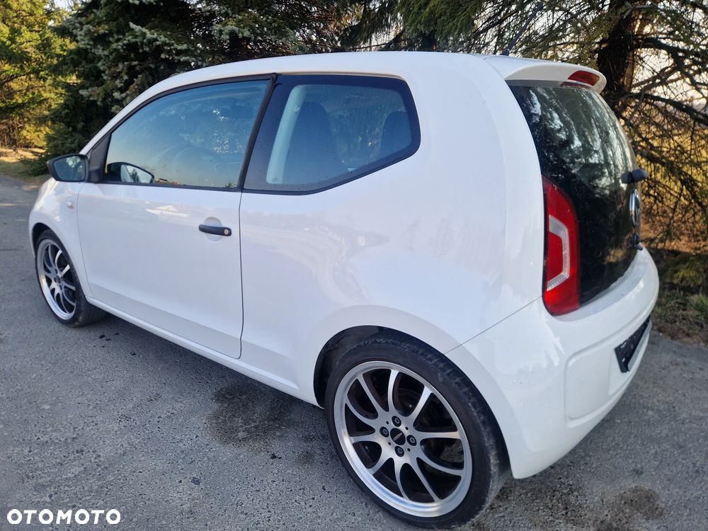 Volkswagen up! - 21