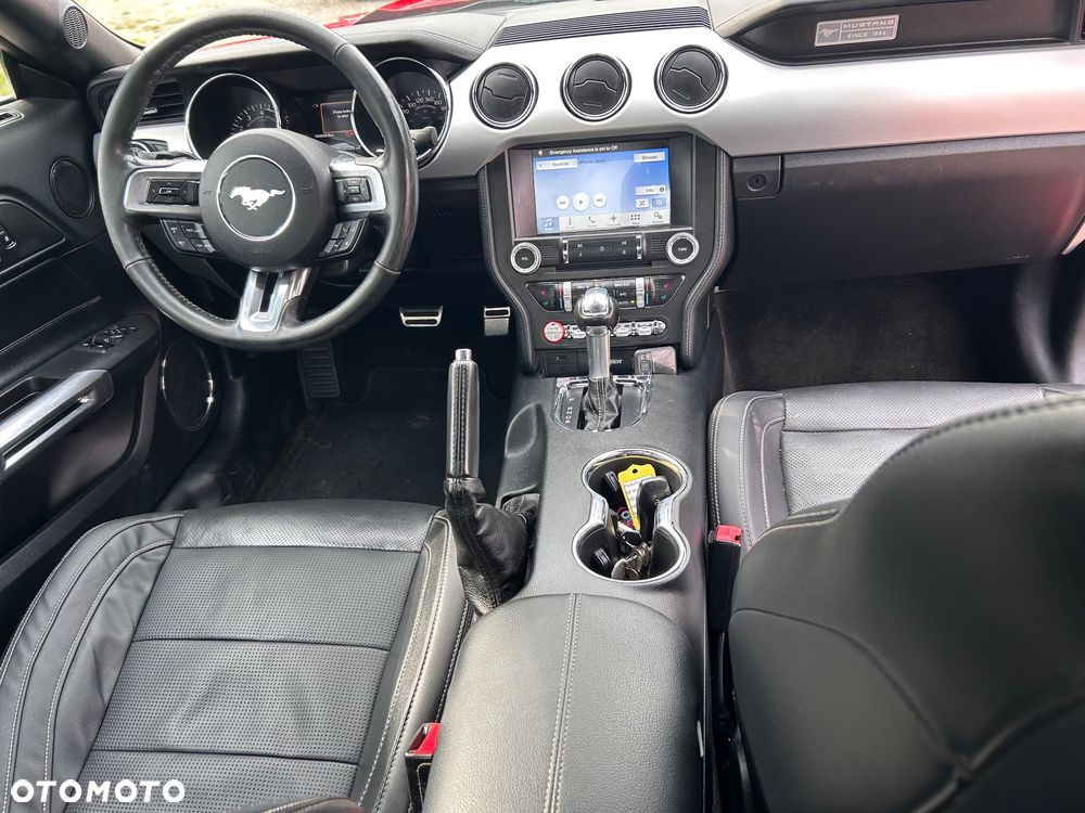 Ford Mustang - 6
