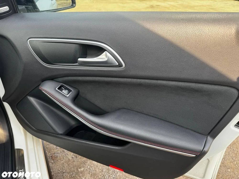 Mercedes-Benz Klasa A ver-180-d-edition-1-7g--dct - 22