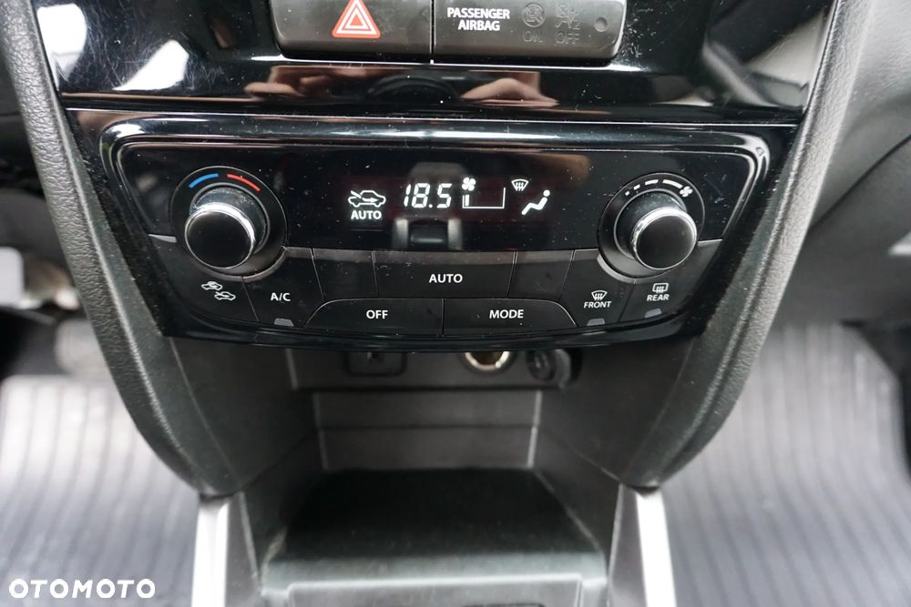 Suzuki Vitara 1.4 Boosterjet Premium 2WD - 26