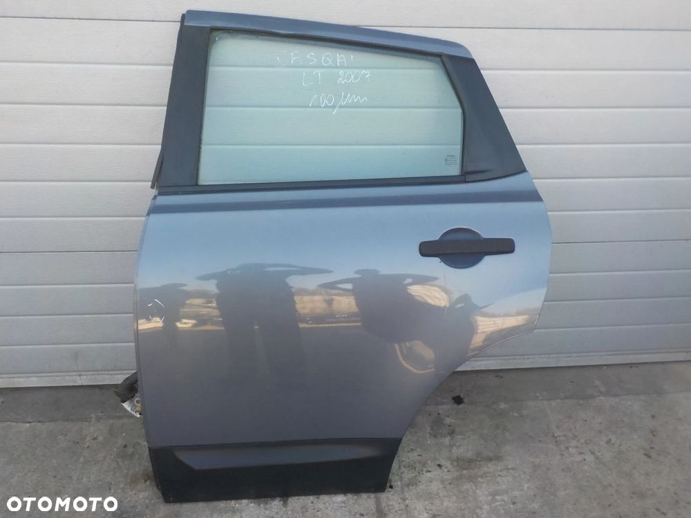 NISSAN QASHQAI J10  DRZWI LEWE TYŁ - 1