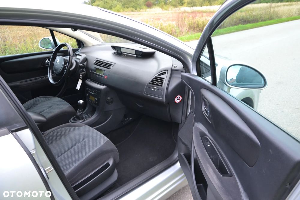 Citroën C4 1.6 16V Confort - 31