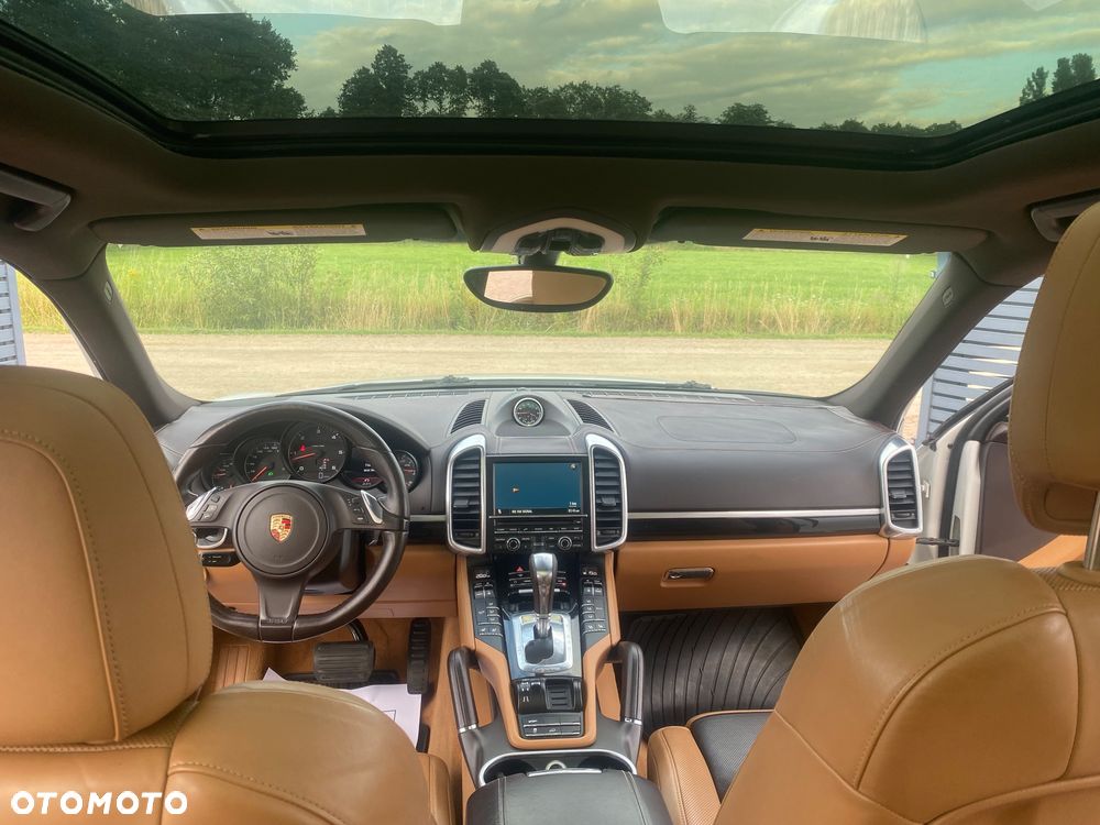 Porsche Cayenne - 5