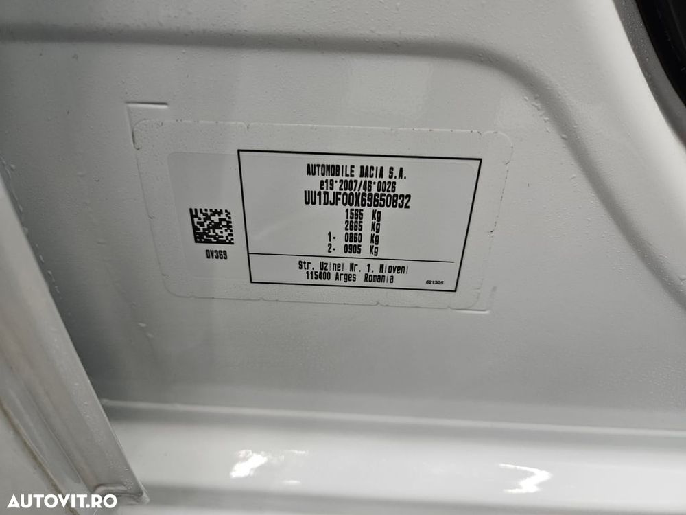 Dacia Logan TCe 90 MT6 Prestige - 15