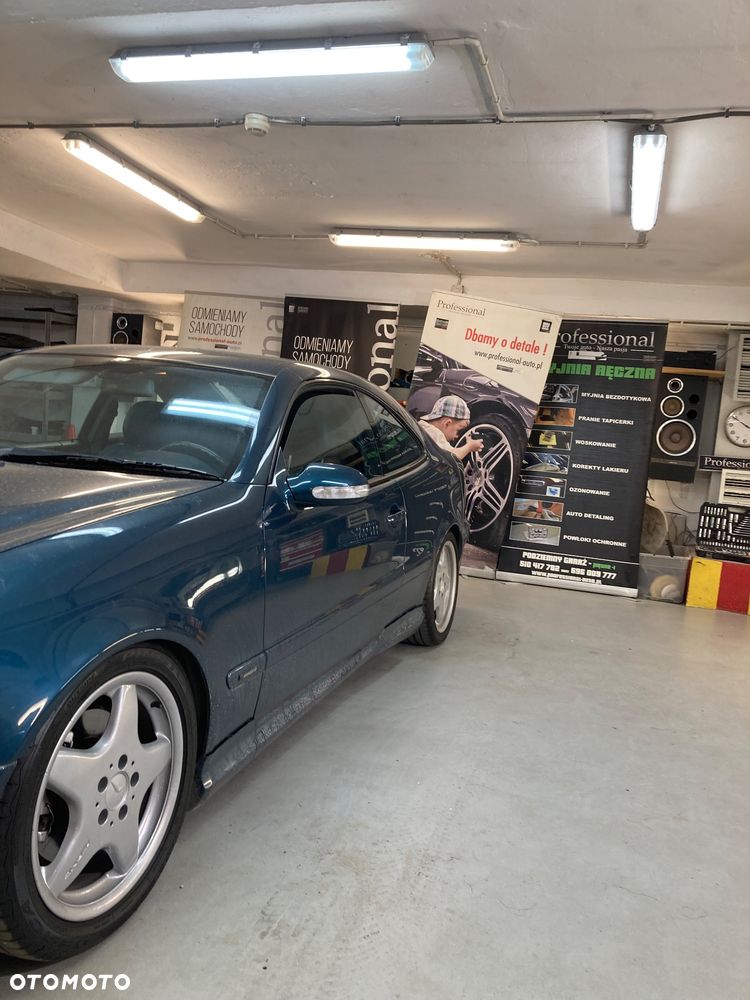Mercedes-Benz CLK - 17