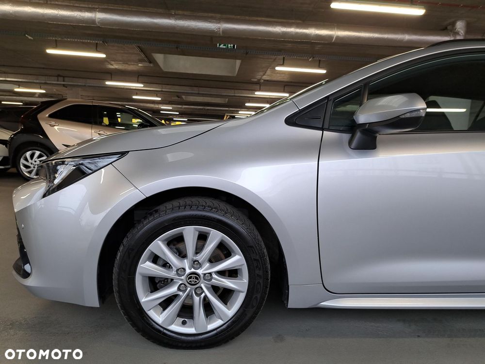 Toyota Corolla 1.8 Hybrid Comfort - 30