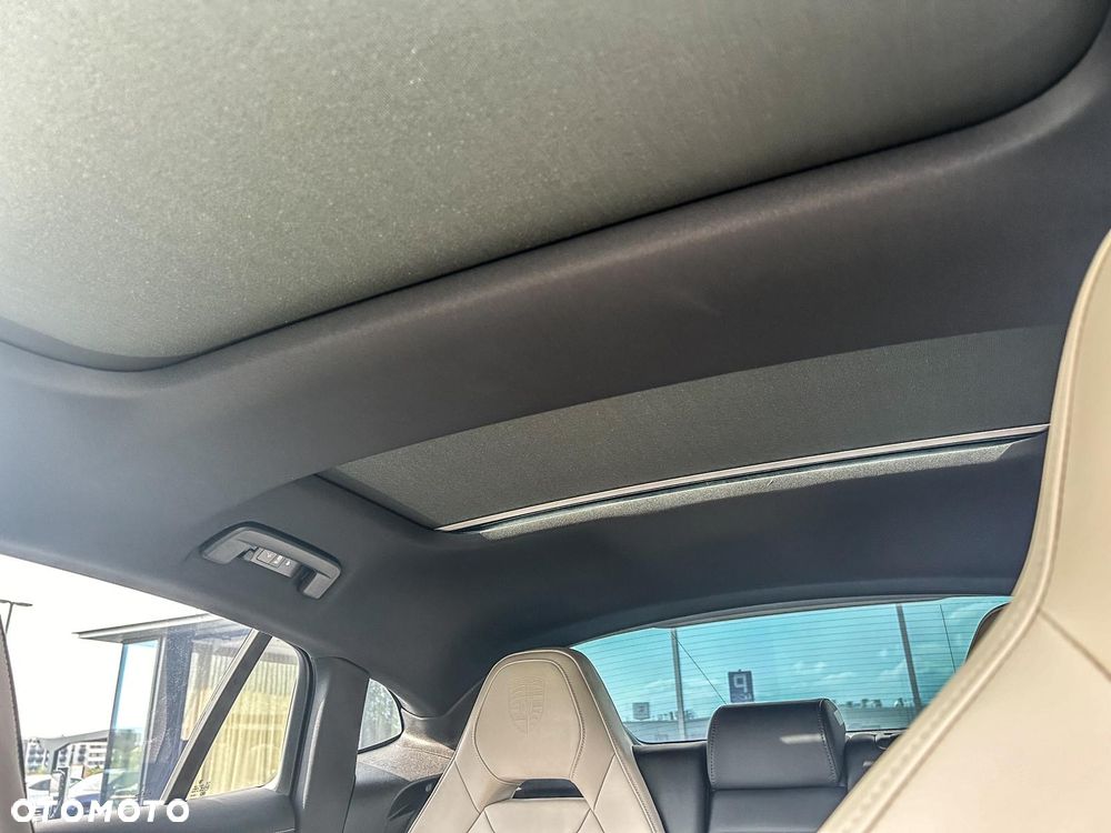 Porsche Panamera Standard - 14